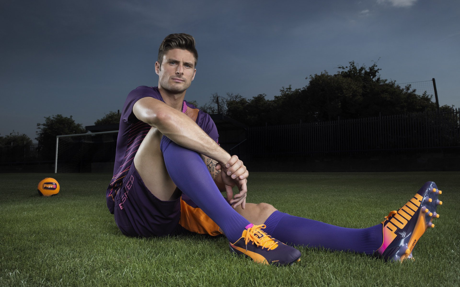 足球赛事场馆环境卫生标准全面升级，保障运动安全，足球场馆建设