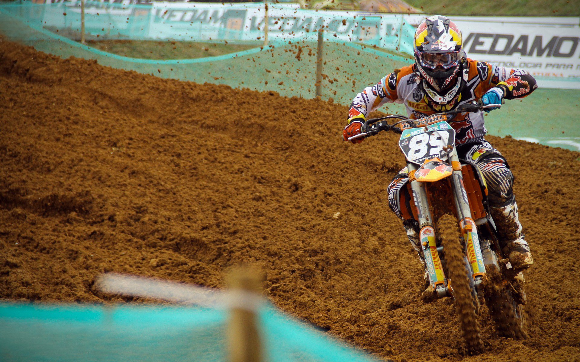 PSG中场组织混乱影响进攻效率